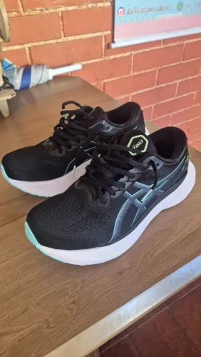 Tênis asics
