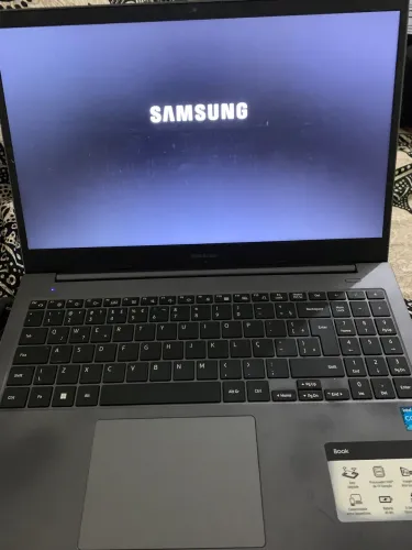 Notebook Samsung i3 4GB Ram - sem problemas