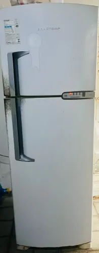 Geladeira Brastemp Frost Free funcionando bem