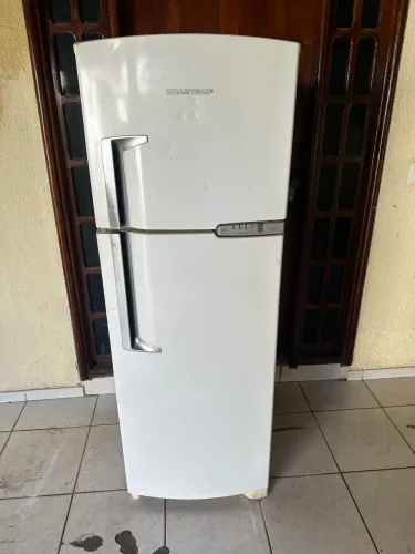 Vendo uma geladeira Brastemp frost free (Entrego)