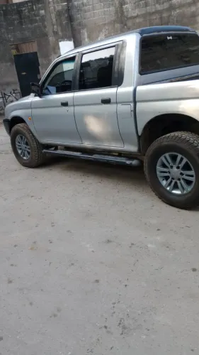 Mitsubishi L200 GL 2.5 4X4 CD Diesel 2011