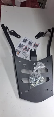 Suporte bagageiro nmax ano 2021 até ano 2024.