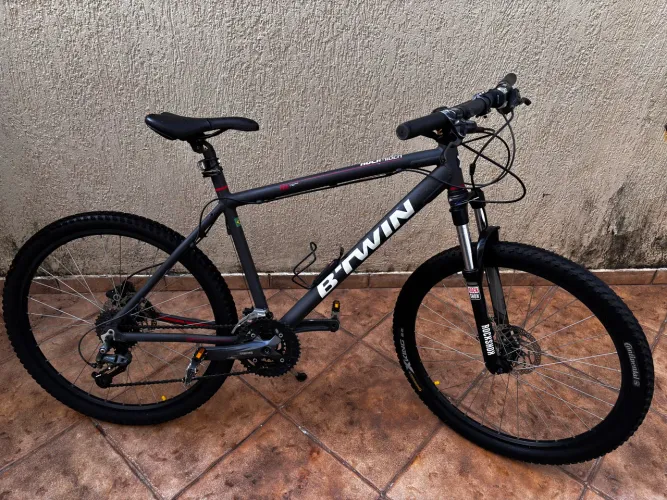 BICICLETA BTWIN ROCKRIDER 520