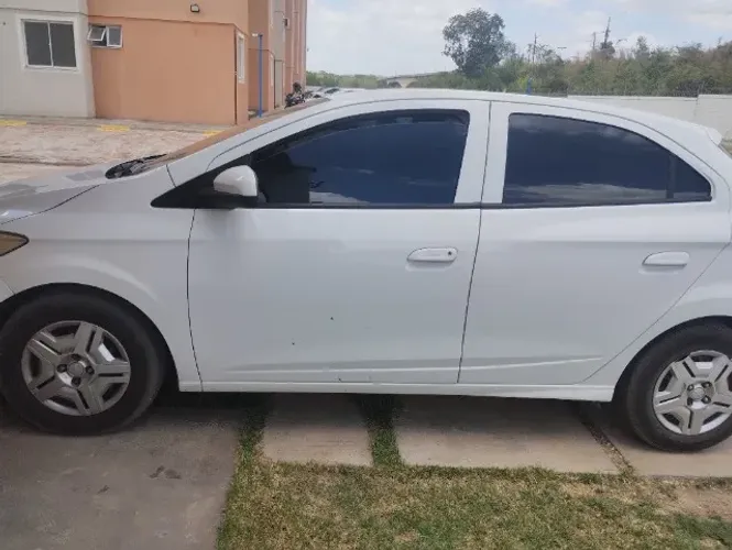 Chevrolet Onix JOY Hatch 1.0 8V Flex Mec. 4P 2017