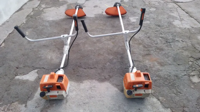 Roçadeira a gasolina Stihl FS 220