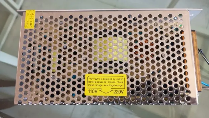 Fonte para CFTV bivolt (chaveada) 12v 10a