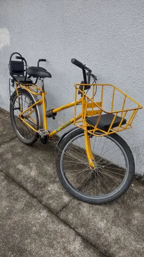 Bicicleta aro 26+cadeirinha