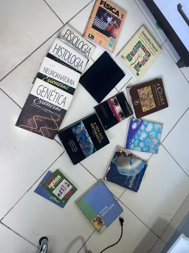 Livros acadêmicos de Biologia