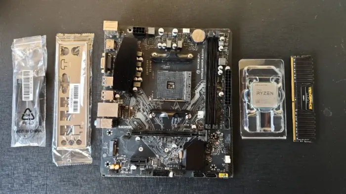 Kit AMD Ryzen 5 4500 + Placa mãe Challenger A520m + 8gb Corsair Vengeance LPX 3200mhz DDR4