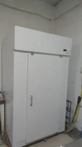 CÂMARA FRIA 2000 LITROS