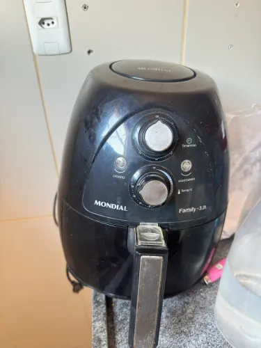 Air flayer, liquidificador e sanduicheira