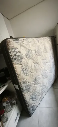 Colchão Queen