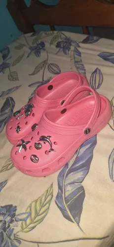 Sandália crocs 35/36