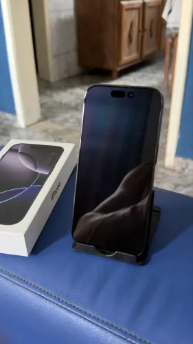 iPhone 16 Pro - 128GB - Preto