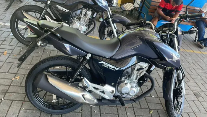 Honda 160 com apenas 6 mil km