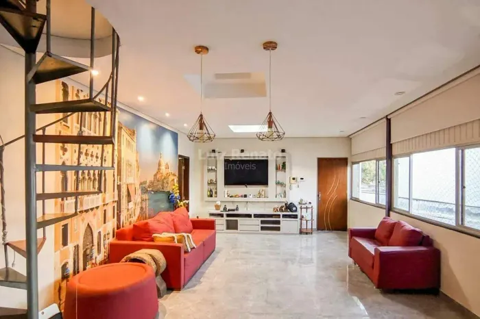 Casa à venda no bairro Santa Tereza