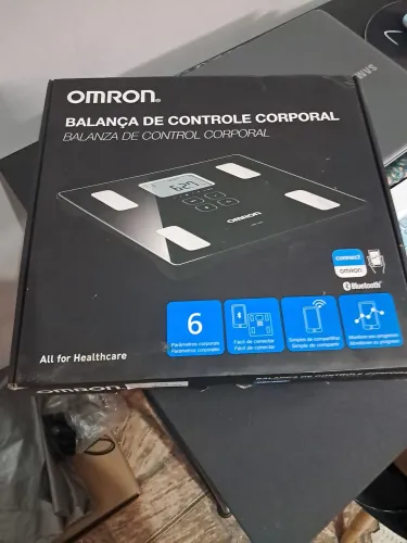 ? Balança Digital Omron de Bioimpedância - Nova, na Caixa