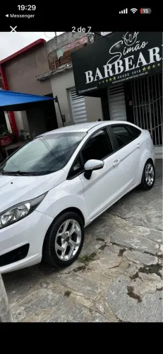 Ford Fiesta Sedan Titanium 1.6 16V Flex MEC 2015
