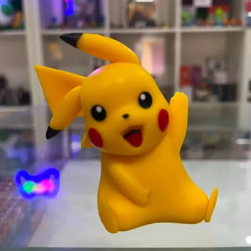 Pokémon Pikachu acenando