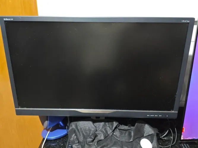 Monitor Philips 28" 4K = Real Preto & Vaza Pouca Luz !!! Nível Dell Pro Plus & Asus ProArt