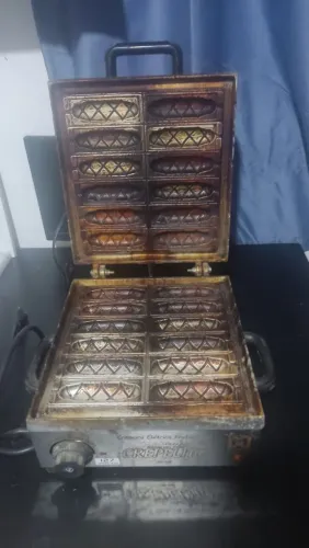 Máquina de Crepe Suíço Profissional - Crepeira 12 Cavidades
