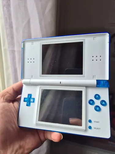 Nintendo DS Lite customizado