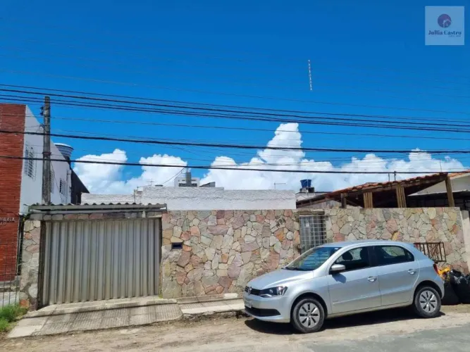 VENDO ÓTIMA CASA COM 4 QUARTOS EM BAIRRO NOVO - OLINDA