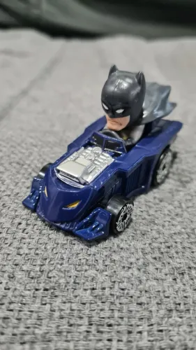 Miniatura Hot wheels Racer Verse Batman