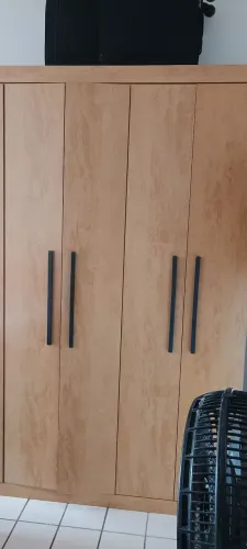 Guarda roupa de casal Gigante 8 portas