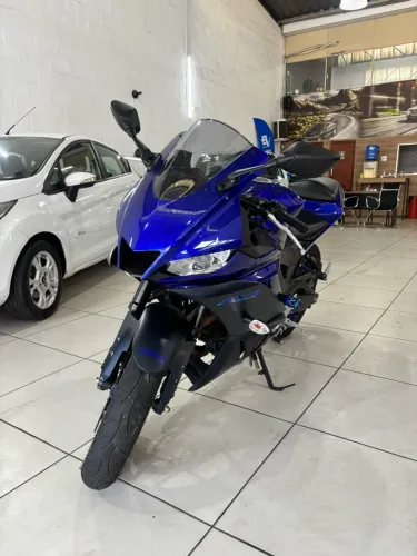 Yamaha r3 impecável
