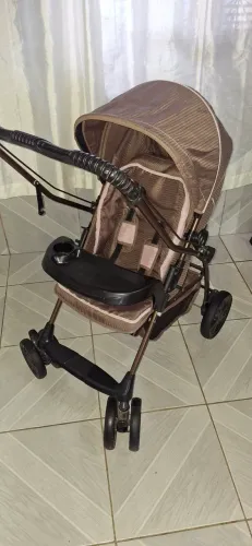 Carrinho de Bebê Galzerano Milano Reversível (na cor cappuccino com rosa )