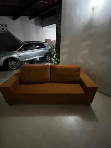 Sofá 3 lugares marrom