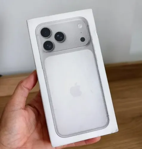 IPHONE 17 PRO MAX 512GB - SILVER - NOVO - NOTA FISCAL + 1 ANO GARANTIA