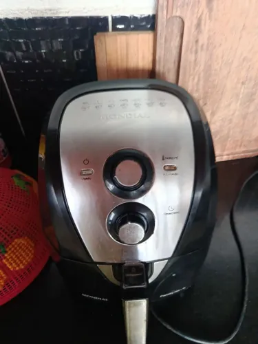 Fritadeira Air fryer mondial 4 l