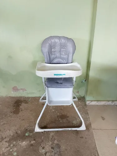 Cadeira de alimentação 