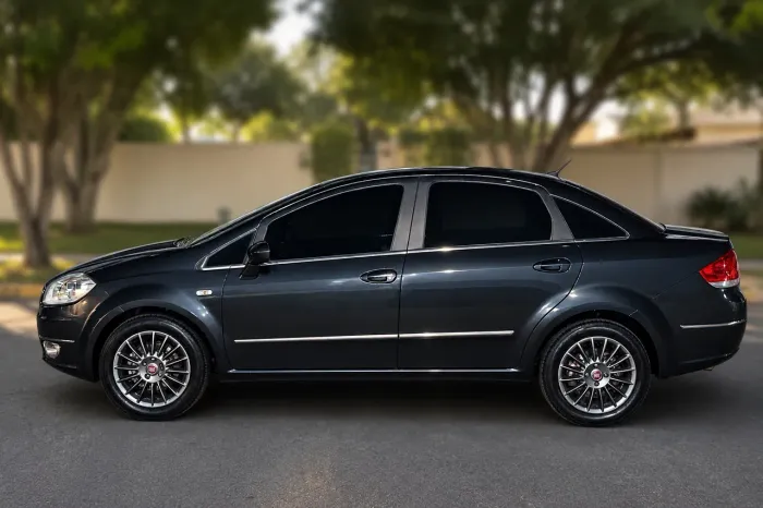 Fiat Linea Absolute 1.9/1.8 Flex Dualogic 4P 2010