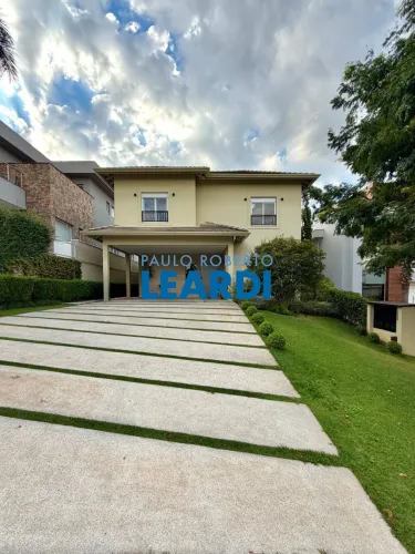 CASA EM CONDOMÍNIO - TAMBORÉ - SP