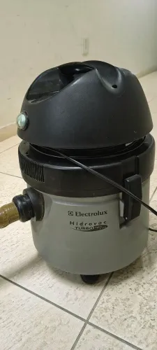 Aspirador de pó e água Eletrolux