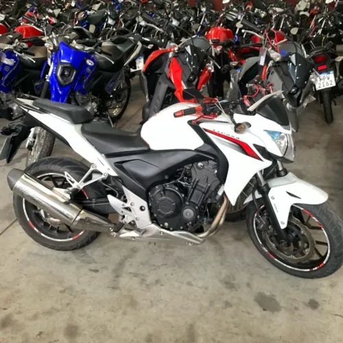 Honda CB 500F 450 cc