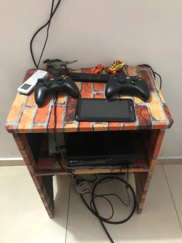Xbox 360 com 234 jogos 