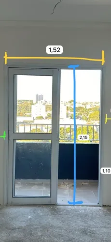 Portal de sacada em alumínio