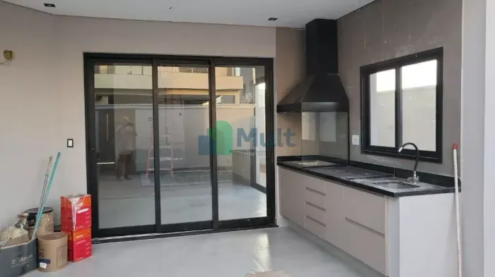 Casa Térrea em Condomínio Fechado no Bairro Quintas de São José com 319m².