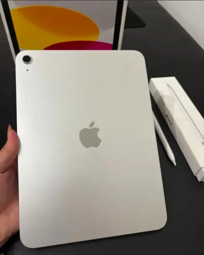 Ipad A16 Silver 128GB novo demais com 100% de bateria garantia até 05/27