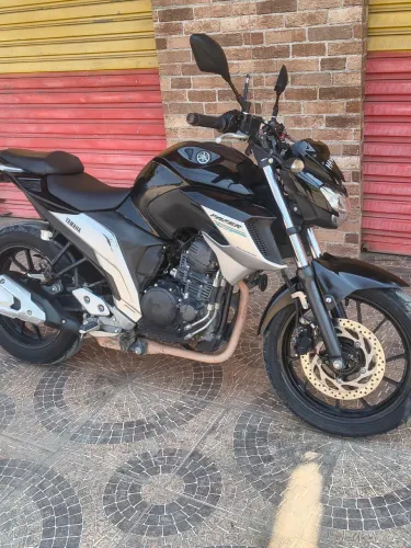 Excelente oportunidade fz250  km baixa.fabricacao 2019 modelo 2020.