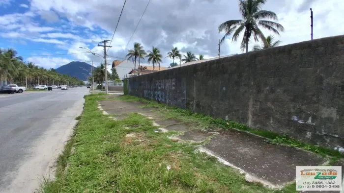 Terreno a Venda no bairro Florida, na cidade de Peruíbe / SP.