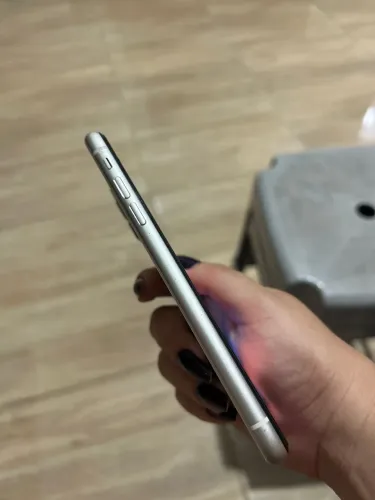 iPhone 11/ 64g