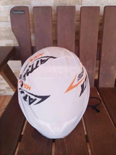 Capacete tamanho56