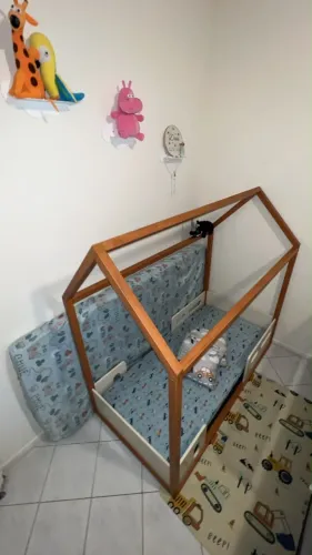 CAMA MONTESSOARIANA NOVA