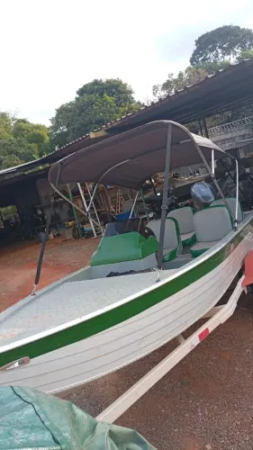 VENDO LANCHA MOTOR 4 TEMPO 2020 6 LUGARES + CARRETINHA
