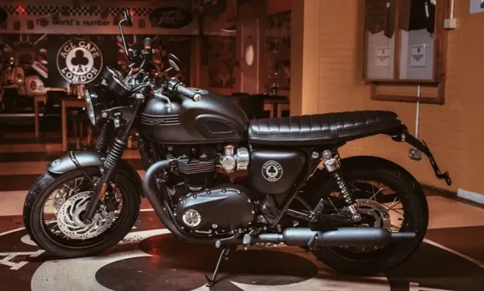 Triumph Bonneville T120 ACE Limited Edition - Nº de uma história, não apenas uma moto.